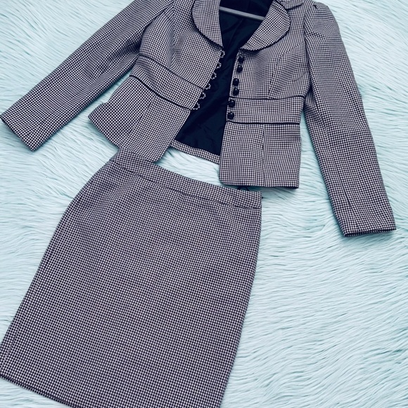 Nine West Jackets & Blazers - Nine West 2 piece houndstooth  skirt suit